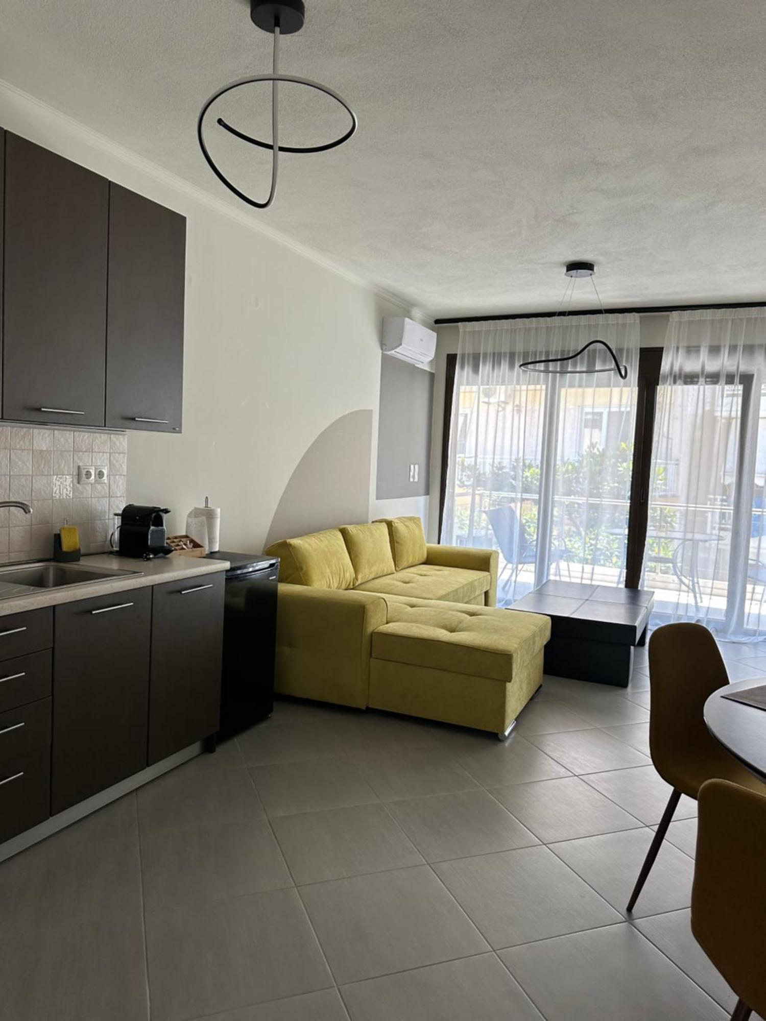 Snappyb Living Spaces Alexandroúpoli Extérieur photo