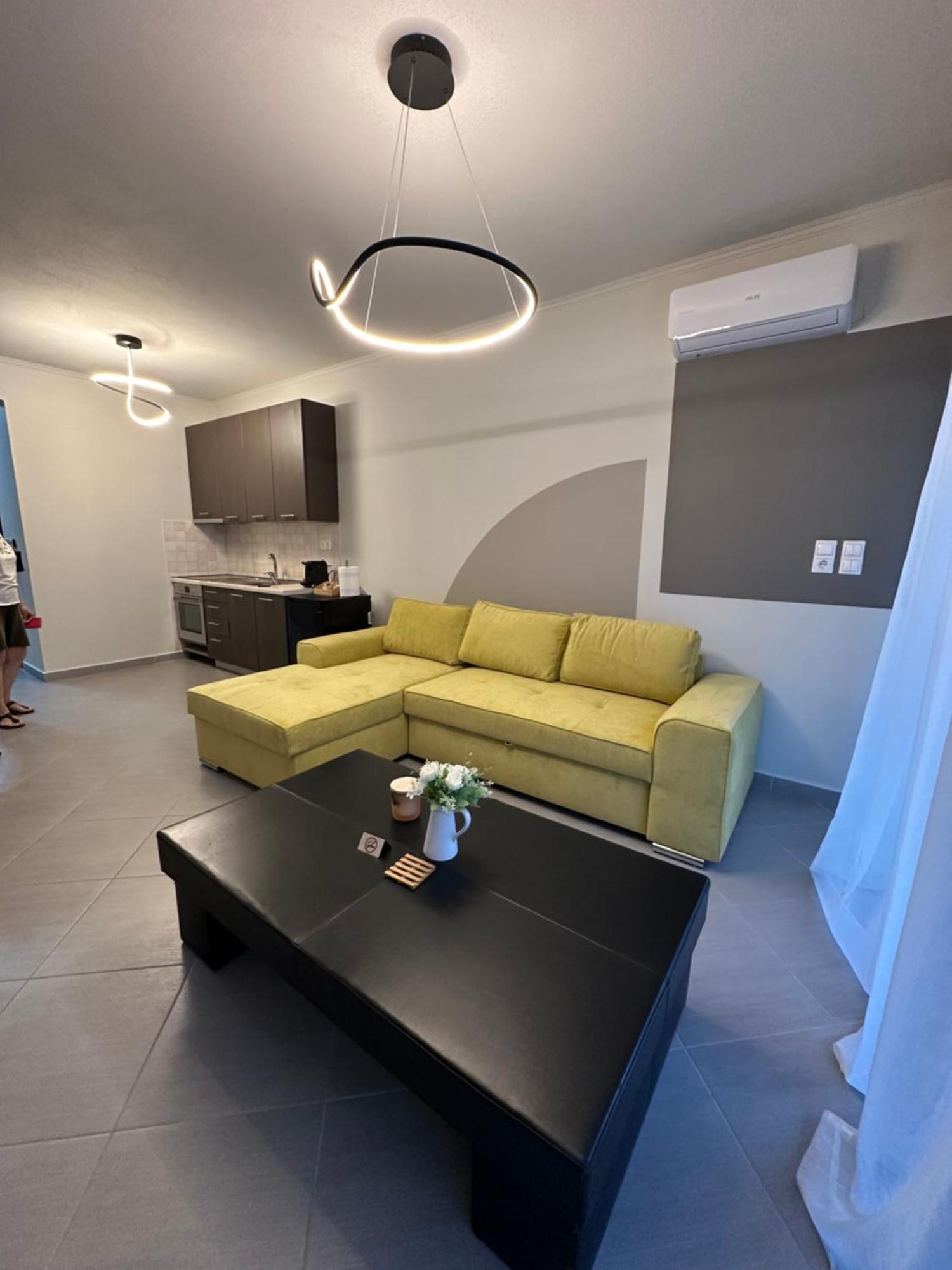 Snappyb Living Spaces Alexandroúpoli Extérieur photo